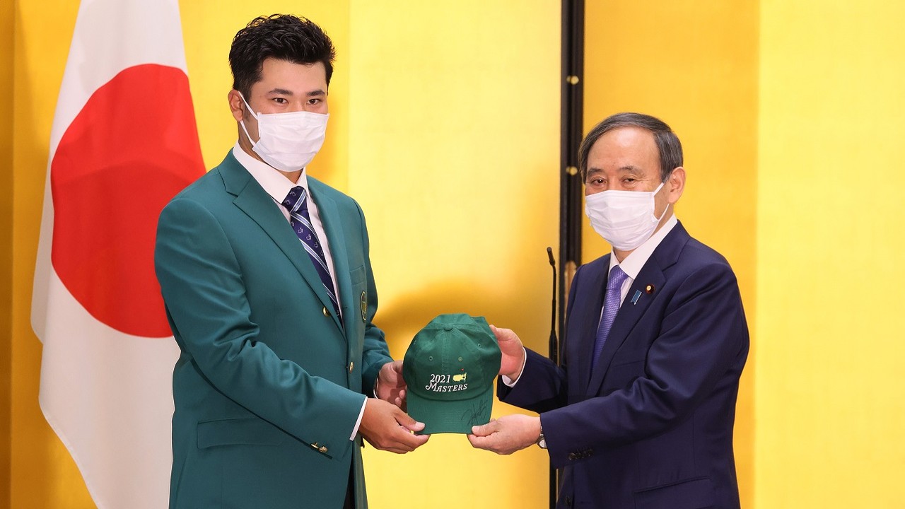 Hideki Matsuyama in the Masters green jacket, 2021